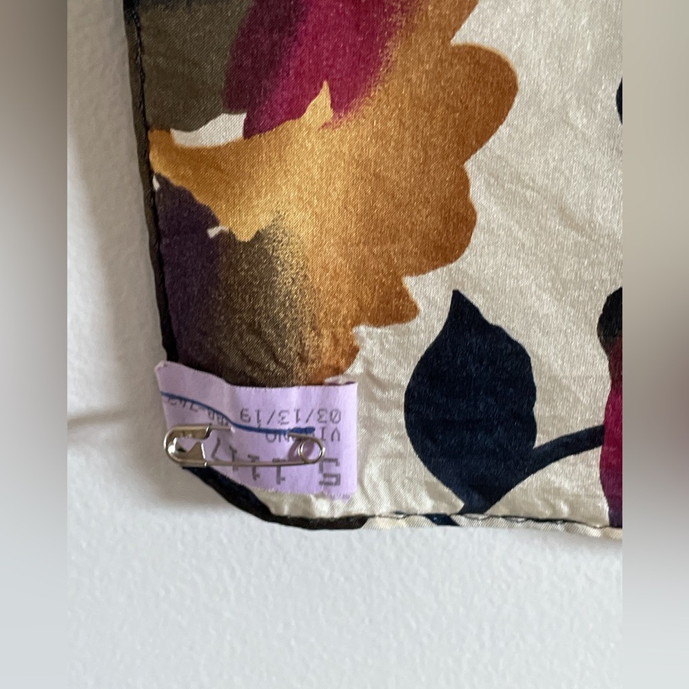 Silk Floral Watercolor Oblong Scarf Artsy Eccentric Bold - Picture 6 of 6